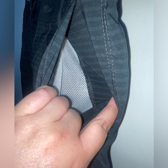 Men’s boarding shorts - Picture 2 of 10